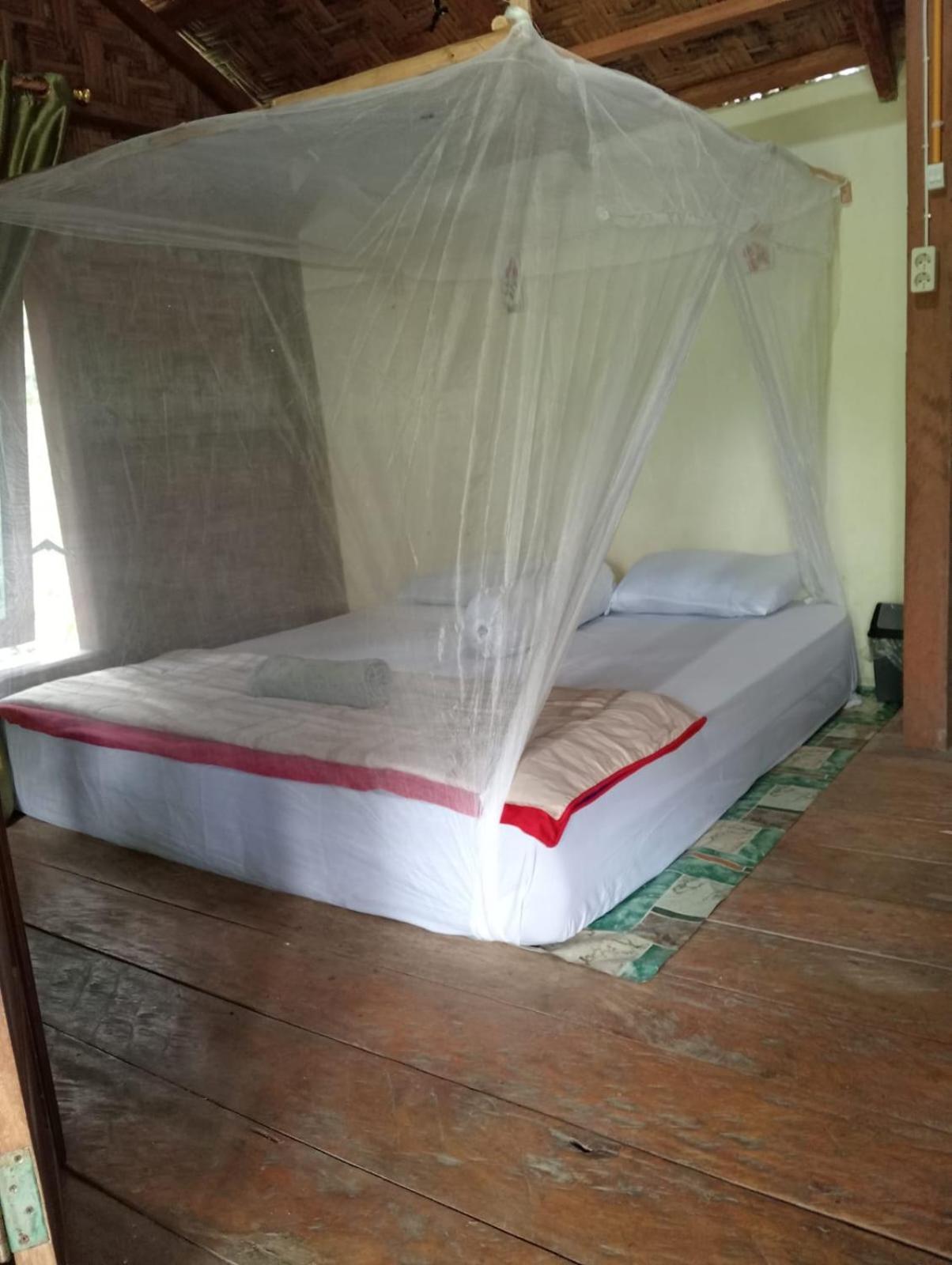 Landak River Guest House Only Trekking With Us Букит-Лаванг Экстерьер фото